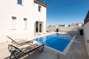 Molly's Villa